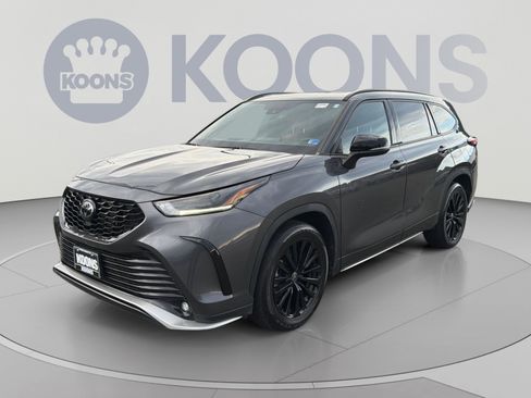 Used 2023 Toyota Highlander XSE AWD/4WD image 1