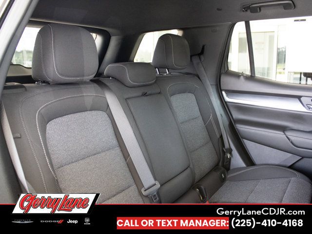 Used 2026 GMC Terrain Elevation FWD image 17