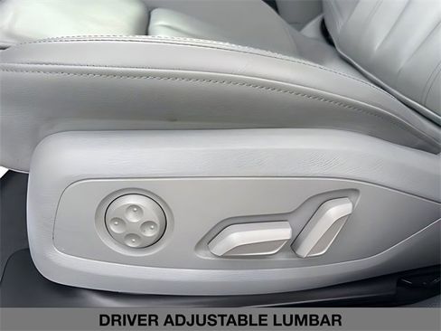 Used 2023 Audi A4 2.0T Premium w/ Convenience Package image 24