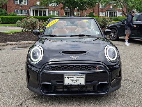 Used 2022 MINI Cooper S FWD image 2