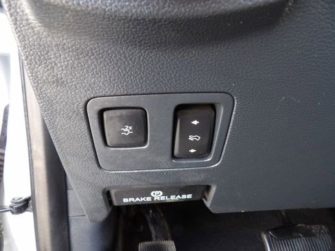 Used 2022 Ford F350 Platinum AWD/4WD image 25
