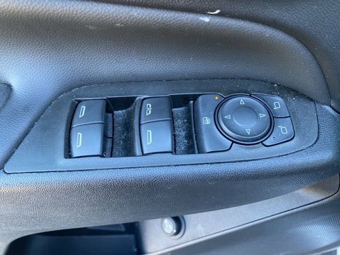 Used 2023 Chevrolet Equinox LT image 10