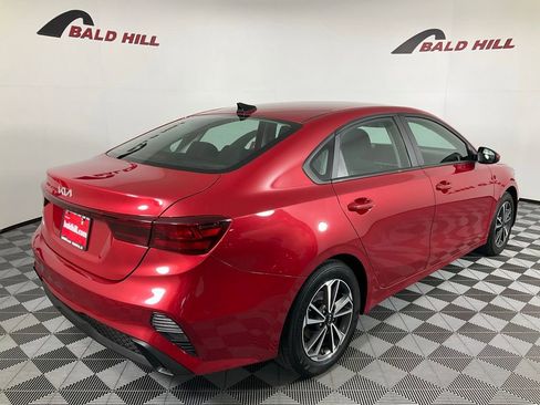 Used 2023 Kia Forte LXS image 6
