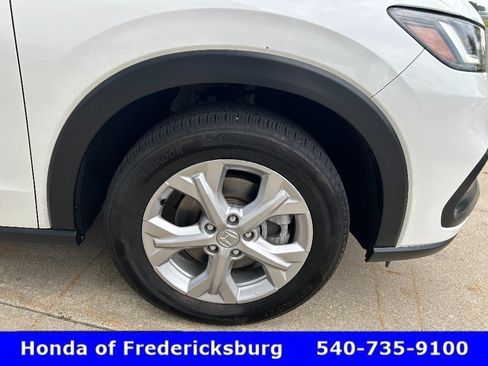 Certified 2024 Honda HR-V LX image 32