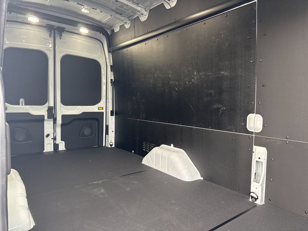 New 2026 Ford Transit 350 148 High Roof Extended RWD image 18