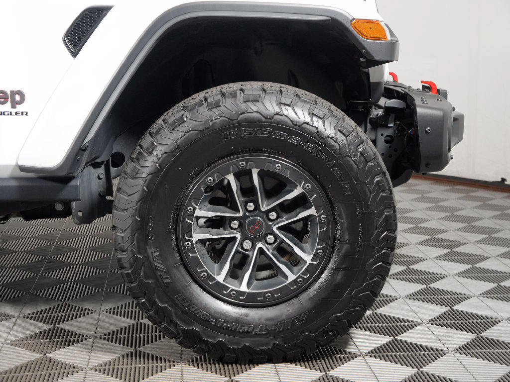 Used 2025 Jeep Wrangler Unlimited Rubicon AWD/4WD image 14