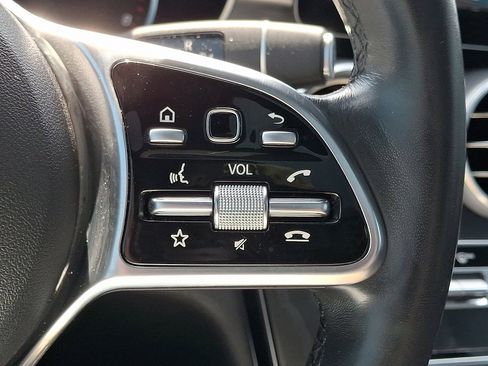 Used 2020 Mercedes-Benz GLC 300 4MATIC image 23