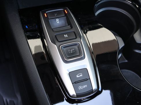 Used 2018 Honda Pilot Elite image 32