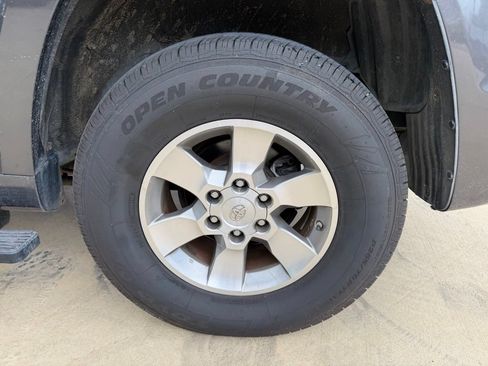 Used 2013 Toyota 4Runner SR5 RWD image 9