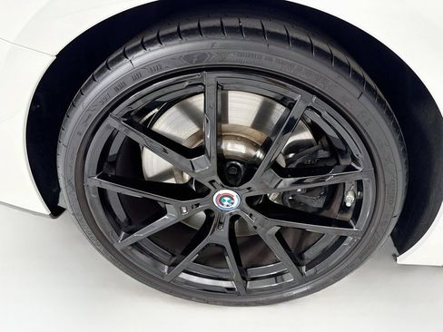 Used 2024 BMW M850i xDrive Convertible AWD/4WD image 37