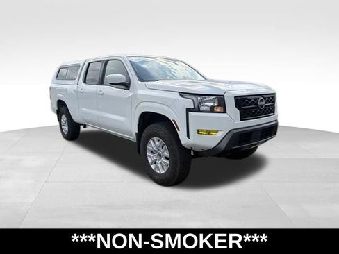 Used 2022 Nissan Frontier SV w/ Technology Package AWD/4WD image 6