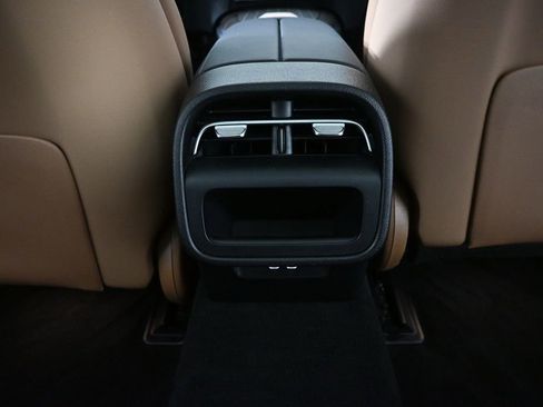 Certified 2025 Mercedes-Benz E 350 4MATIC Sedan image 17