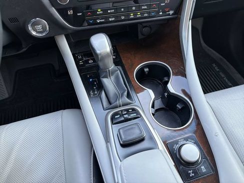 Used 2019 Lexus RX 350 AWD w/ Navigation Package image 20