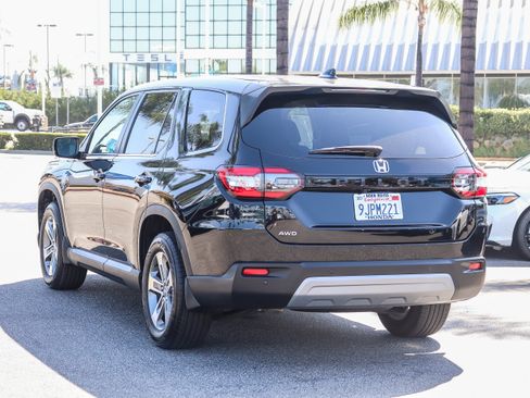 Certified 2024 Honda Pilot EX-L image 13