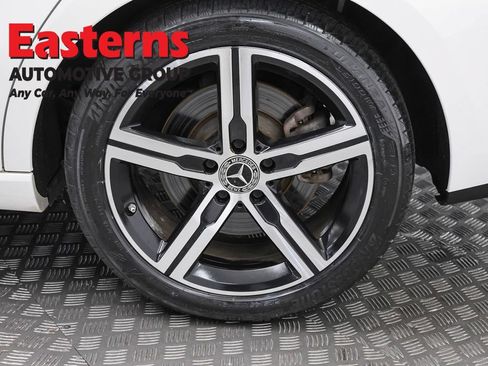 Used 2023 Mercedes-Benz CLA 250 4MATIC w/ Premium Package image 33