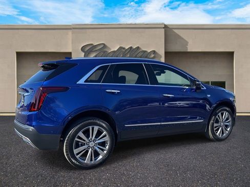 New 2026 Cadillac XT5 Premium Luxury image 3