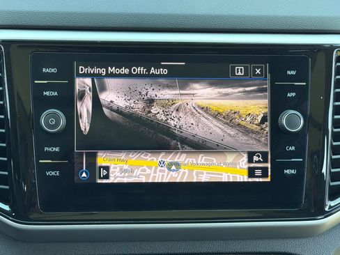 Certified 2023 Volkswagen Atlas SEL AWD/4WD image 19