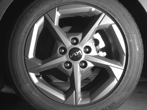 Used 2025 Kia K4 LXS image 14