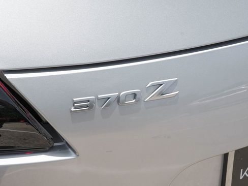 Used 2020 Nissan 370Z Coupe image 36