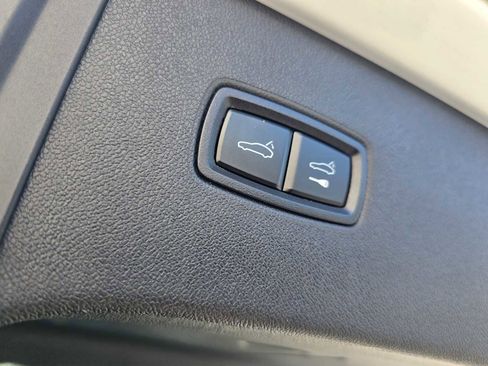 Used 2024 Porsche Cayenne image 18