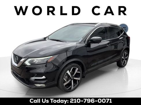 Used 2021 Nissan Rogue Sport SL w/ Premium Package image 4