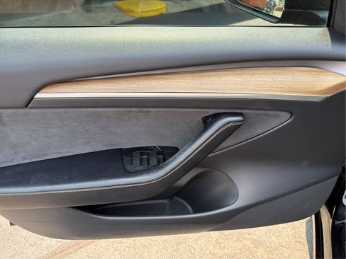 Used 2022 Tesla Model 3 Long Range AWD/4WD image 21