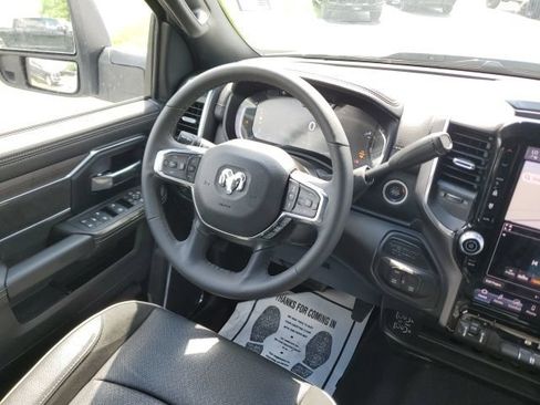 Used 2026 RAM 2500 Laramie AWD/4WD image 17