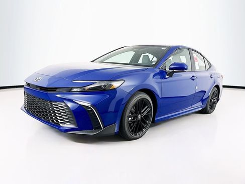 New 2026 Toyota Camry SE image 3