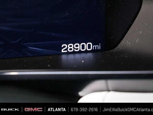 Certified 2024 GMC Canyon AT4X w/ AT4X AEV Edition AWD/4WD image 2
