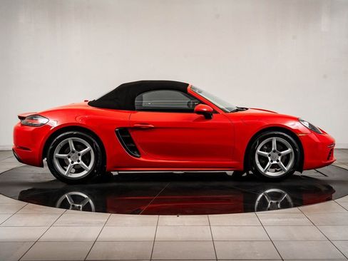 Used 2019 Porsche 718 Boxster image 9