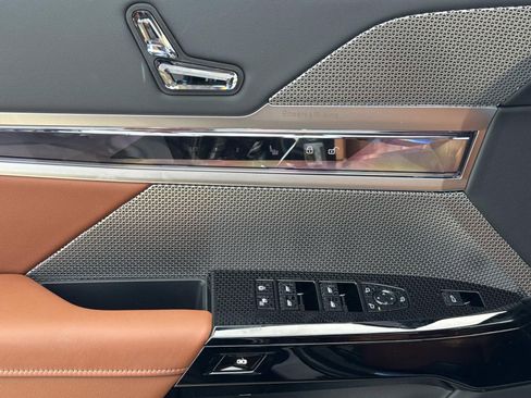 New 2026 BMW 760i xDrive AWD/4WD image 19