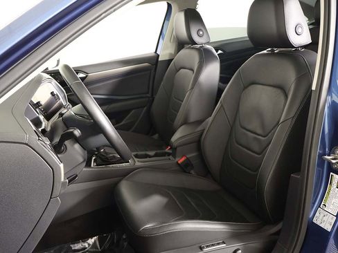 Used 2019 Volkswagen Jetta SEL Premium image 31