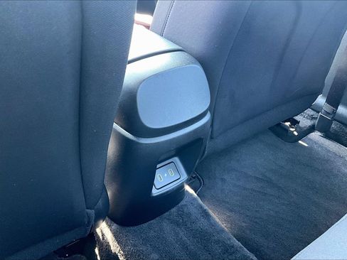 Used 2024 Hyundai Elantra SEL FWD image 9