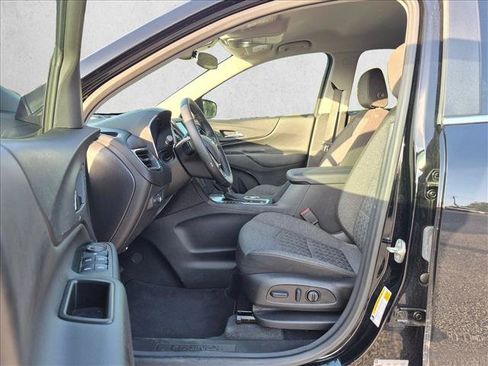 Used 2024 Chevrolet Equinox LT FWD image 16