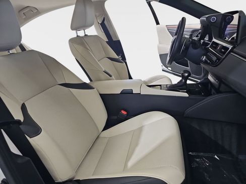 Certified 2024 Lexus ES 350 w/ Premium Package FWD image 10
