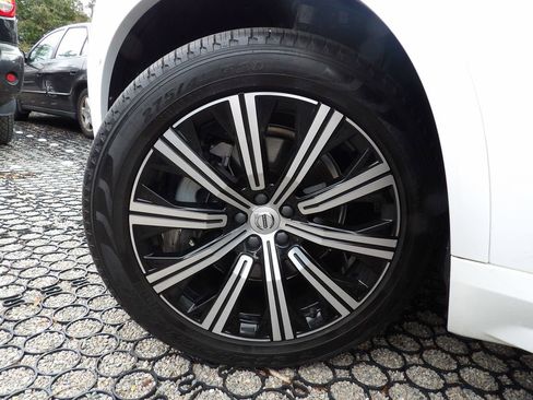 Certified 2024 Volvo XC90 B5 Core w/ Climate Package image 29