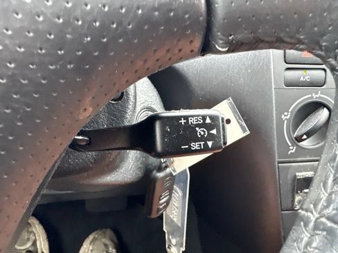 Used 2006 Toyota Corolla S FWD image 19