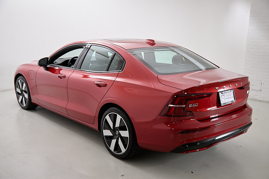 Used 2024 Volvo S60 T8 Ultimate AWD/4WD image 9