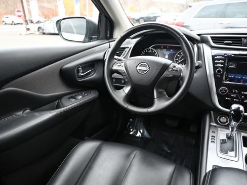 Used 2023 Nissan Murano SV image 12