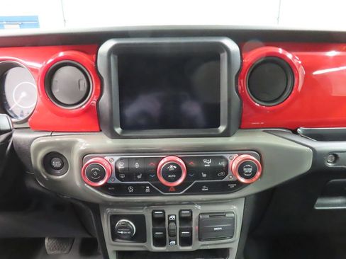 Used 2021 Jeep Gladiator Sport AWD/4WD image 41