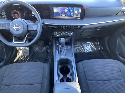 New 2026 Nissan Kicks S image 17