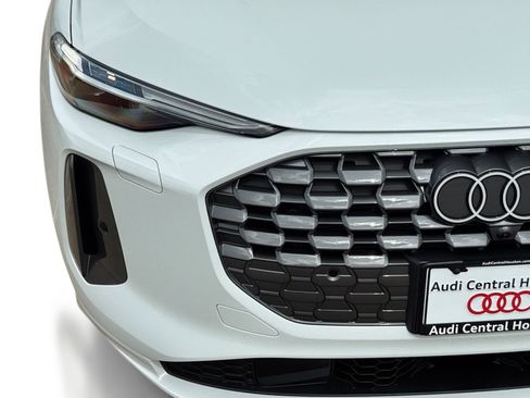 New 2025 Audi Q5 Premium Plus image 11