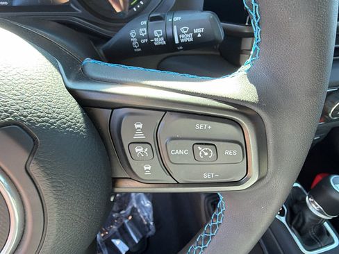 Used 2025 Jeep Wrangler Unlimited Rubicon 4xe w/ Convenience Group image 28