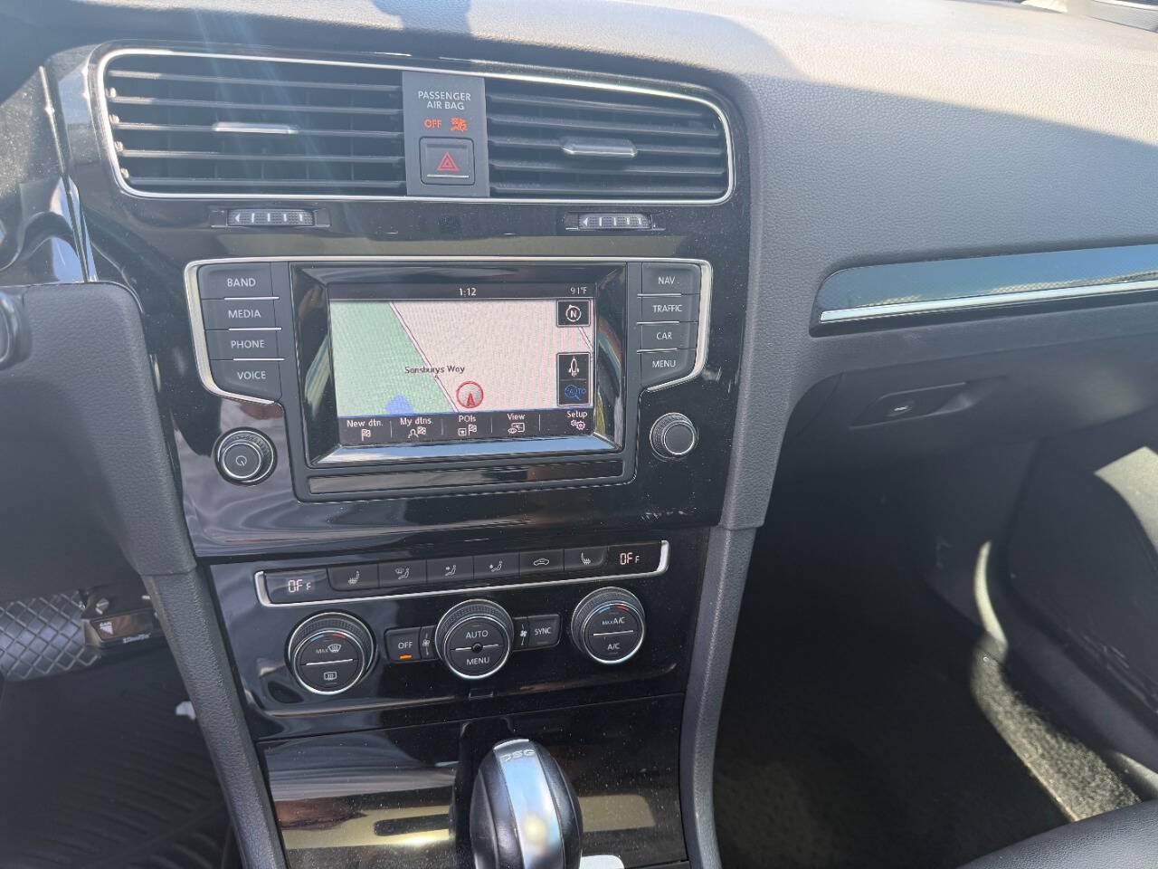Used 2015 Volkswagen Golf TDI S FWD image 34