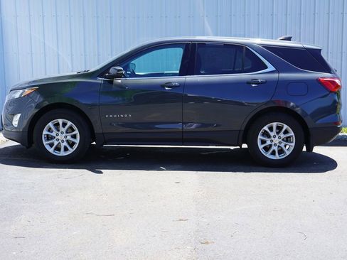 Used 2019 Chevrolet Equinox LT FWD image 3