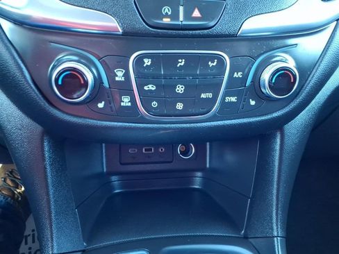 Used 2024 Chevrolet Equinox LT image 20