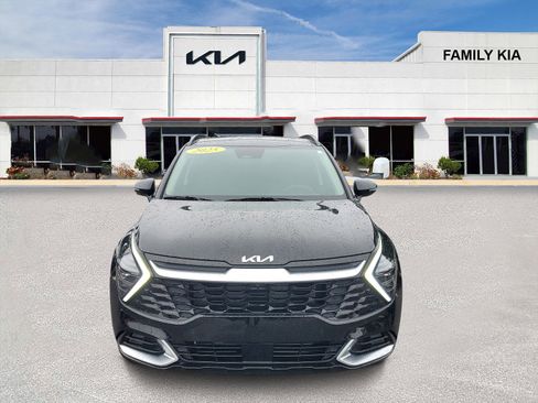 Certified 2025 Kia Sportage SX image 2