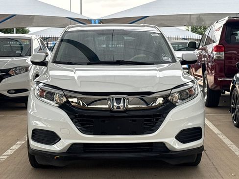 Certified 2022 Honda HR-V LX image 2
