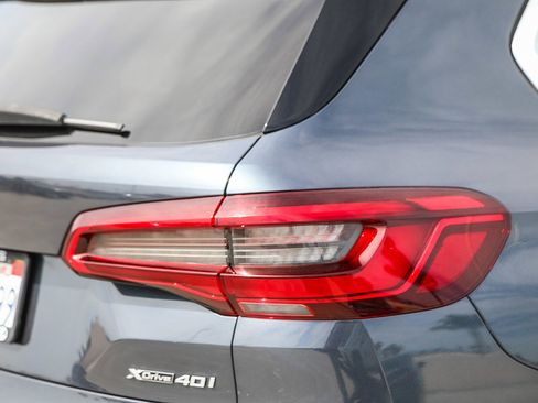 Used 2019 BMW X5 xDrive40i w/ Convenience Package AWD/4WD image 9