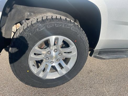 Used 2018 Chevrolet Tahoe LT image 9